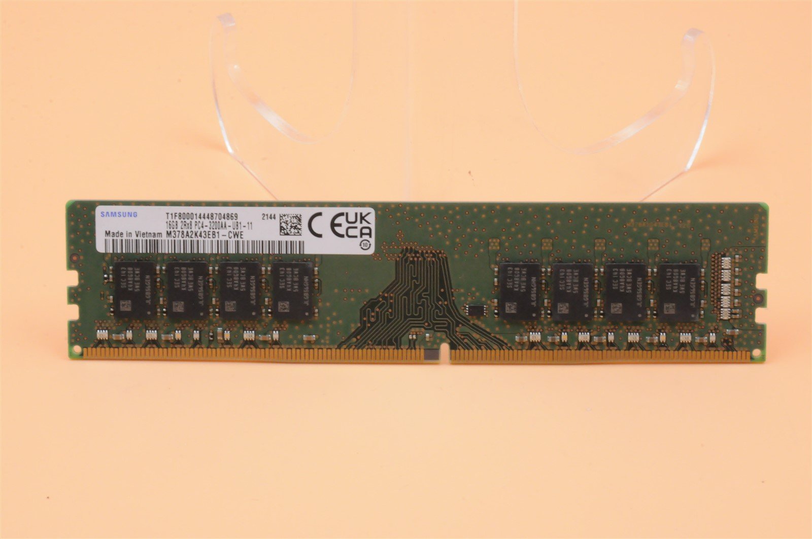 M378A2K43EB1-CWE SAMSUNG 16GB 2RX8 PC4-3200AA 1.2V UDIMM NON-ECC MEMORY (1x16GB)