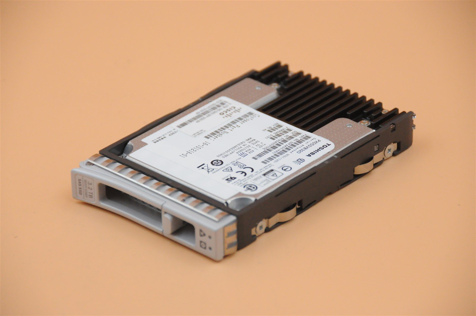 UCS-SD32T123X-EP PX05SVB320 CISCO 3.2TB 12G SFF 2.5" SAS MLC SOLID STATE DRIVE